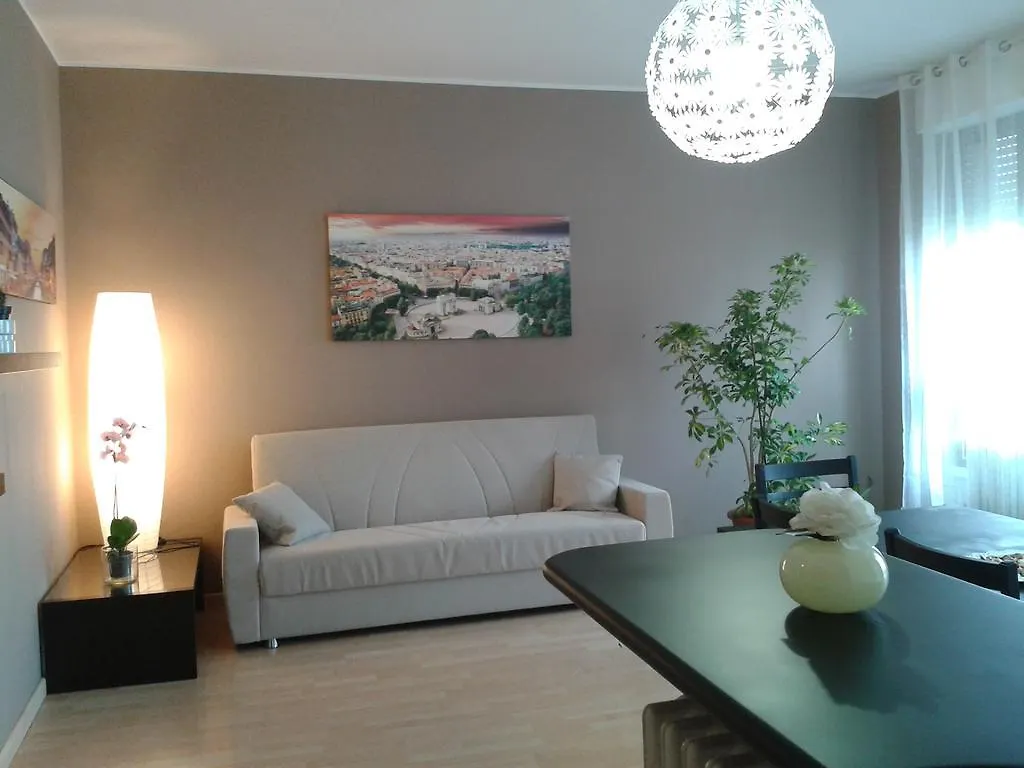 Milan Certosa 3 Bedrooms Διαμέρισμα