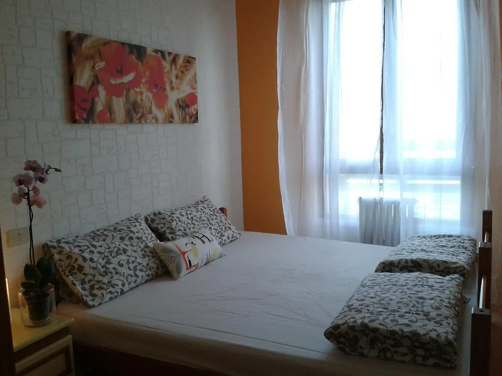 Milan Certosa 3 Bedrooms İtalya