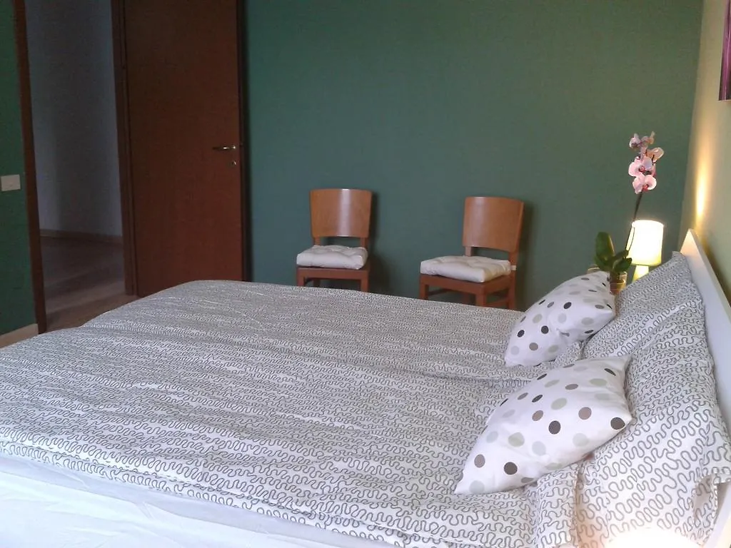 Milan Certosa 3 Bedrooms İtalya